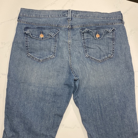 ❗2/$10❗Old Navy Jean capri size 16 - Picture 3 of 8
